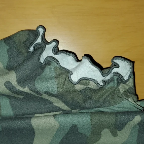 Glitz Camo Top 2X - Picture 6 of 7
